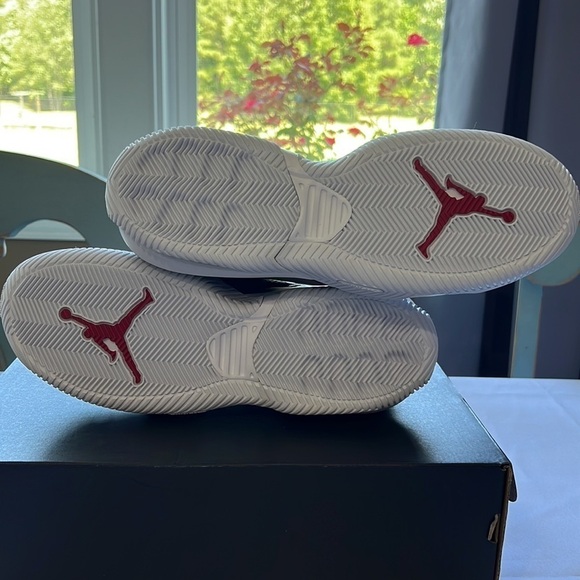 Jordan Stay Loyal 2 - Picture 5 of 9